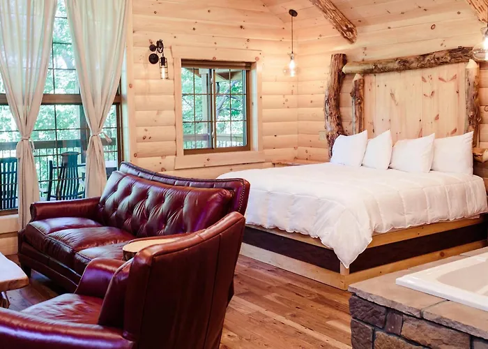 Cricket Hill Treehouse C By Amish Country Lodging Millersburg